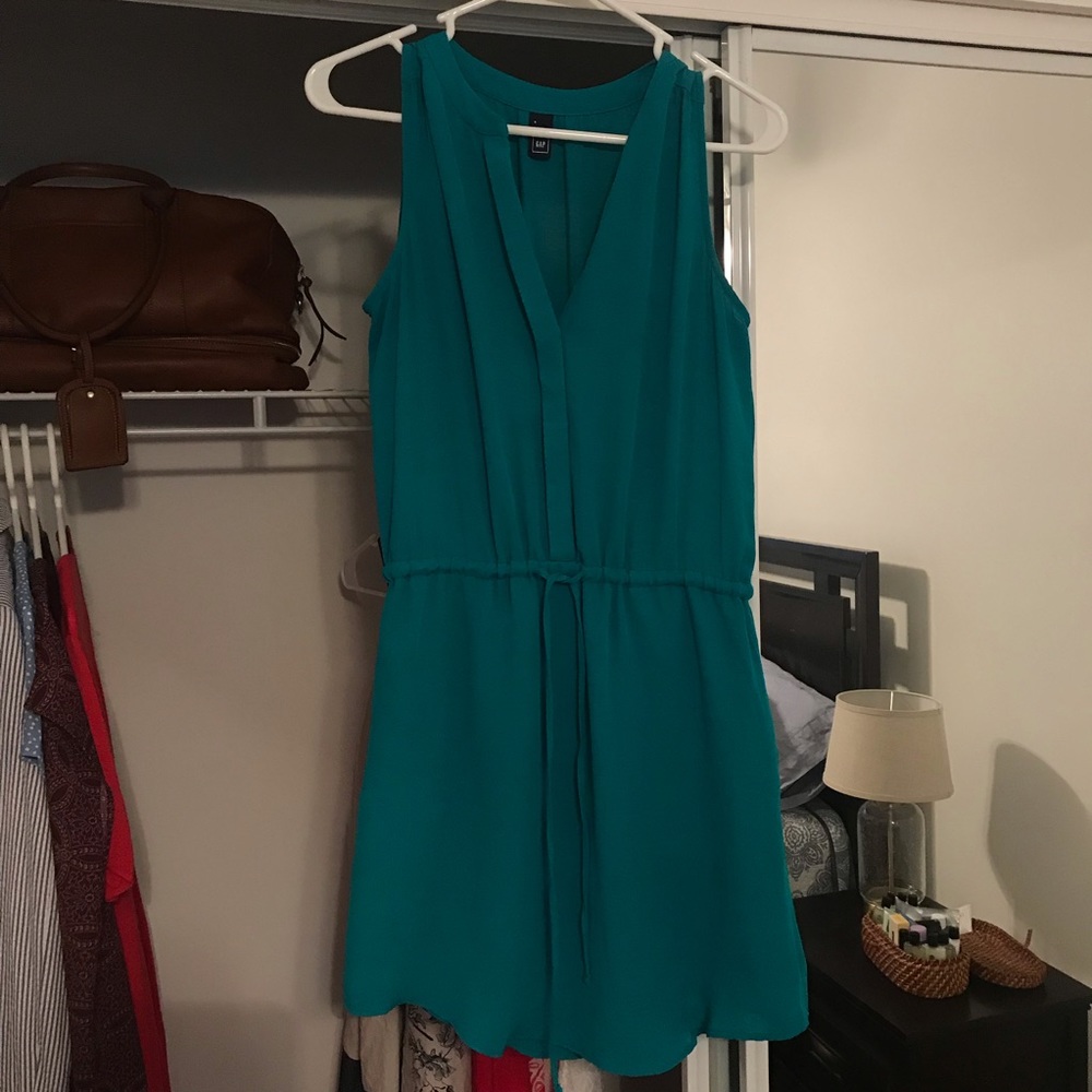 Gap Dress 💚